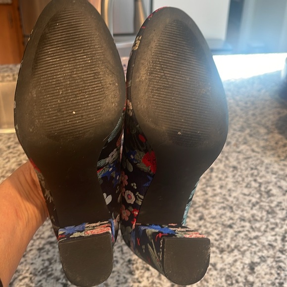 Indigo Rd Pumps - Picture 6 of 6